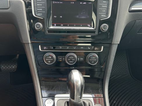 Used 2015 Volkswagen Golf TDI SEL FWD image 10