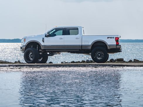 Used 2019 Ford F250 King Ranch w/ King Ranch Ultimate Package image 1