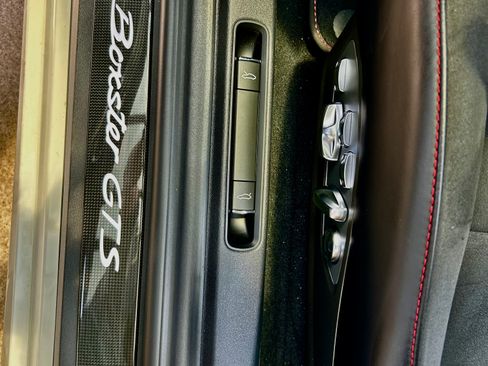 Used 2025 Porsche 718 Boxster GTS RWD image 18