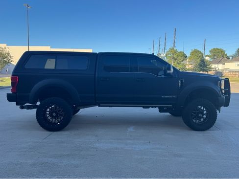 Used 2019 Ford F250 Platinum w/ Platinum Ultimate Package image 8