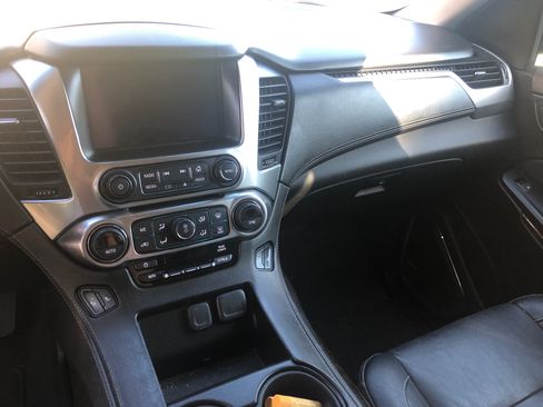 Used 2019 Chevrolet Tahoe LT image 13