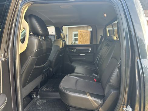 Used 2014 RAM 1500 Laramie w/ Convenience Group image 8