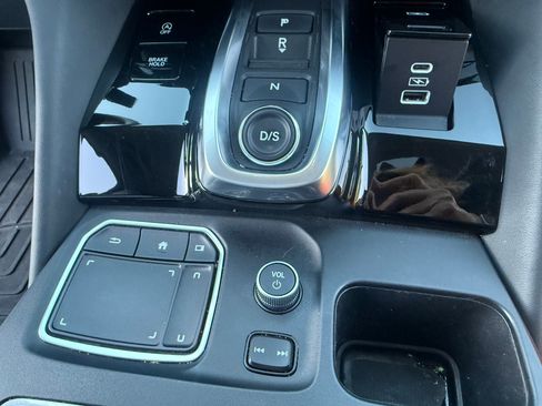 Used 2022 Acura MDX SH-AWD w/ Technology Package image 11