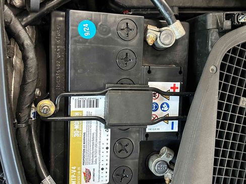 Used 2005 Mercedes-Benz SL 55 AMG image 25