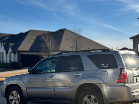 Used 2006 Toyota 4Runner SR5 image 12