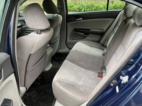 Used 2010 Honda Accord LX image 6
