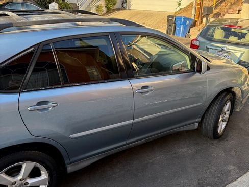 Used 2005 Lexus RX 330 image 2