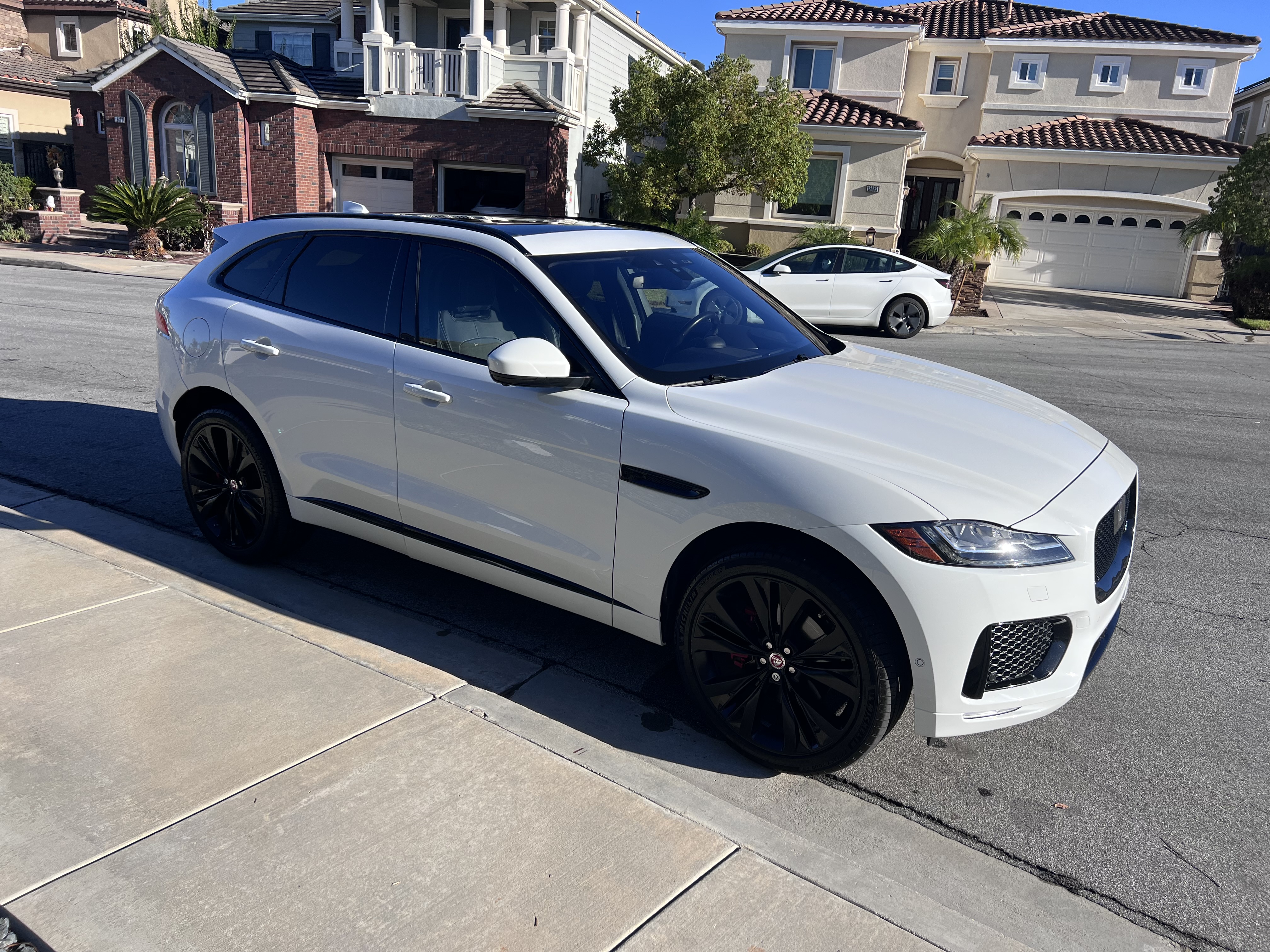 Used 2018 Jaguar F-PACE S AWD/4WD image 5