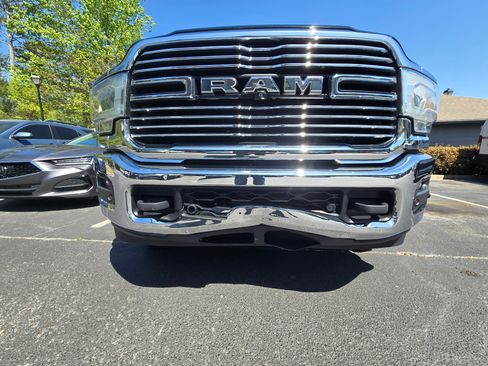 Used 2019 RAM 3500 Laramie image 13