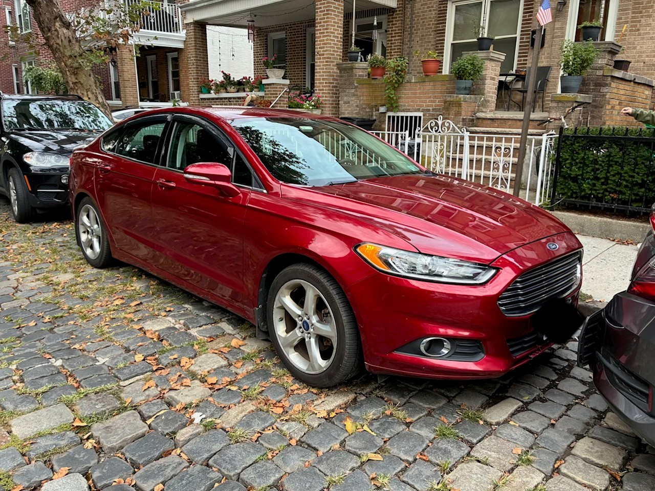 Used 2013 Ford Fusion SE FWD image 2