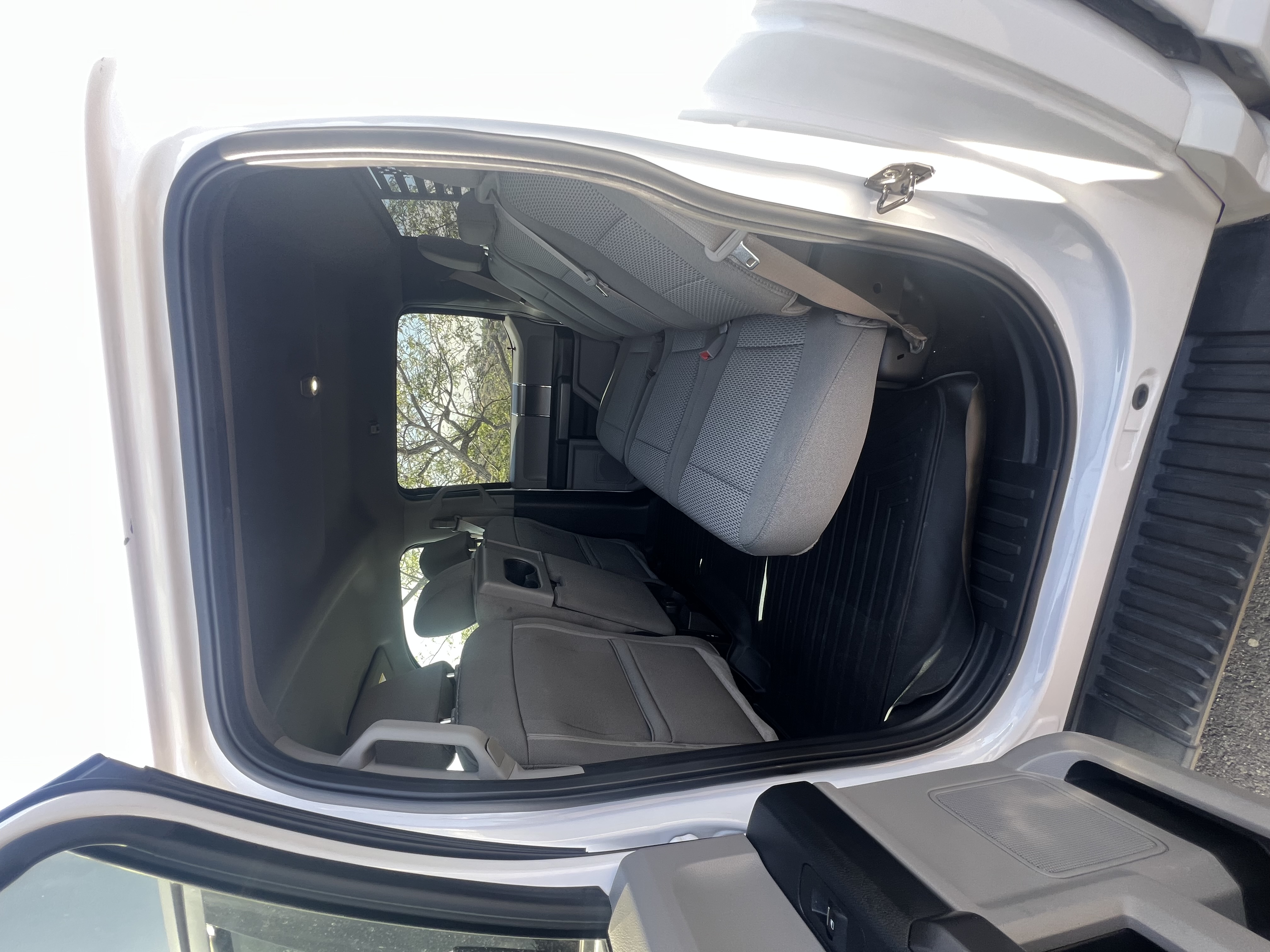 Used 2018 Ford F150 XLT w/ Equipment Group 302A Luxury AWD/4WD image 8