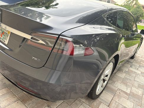 Used 2018 Tesla Model S 75D AWD/4WD image 2
