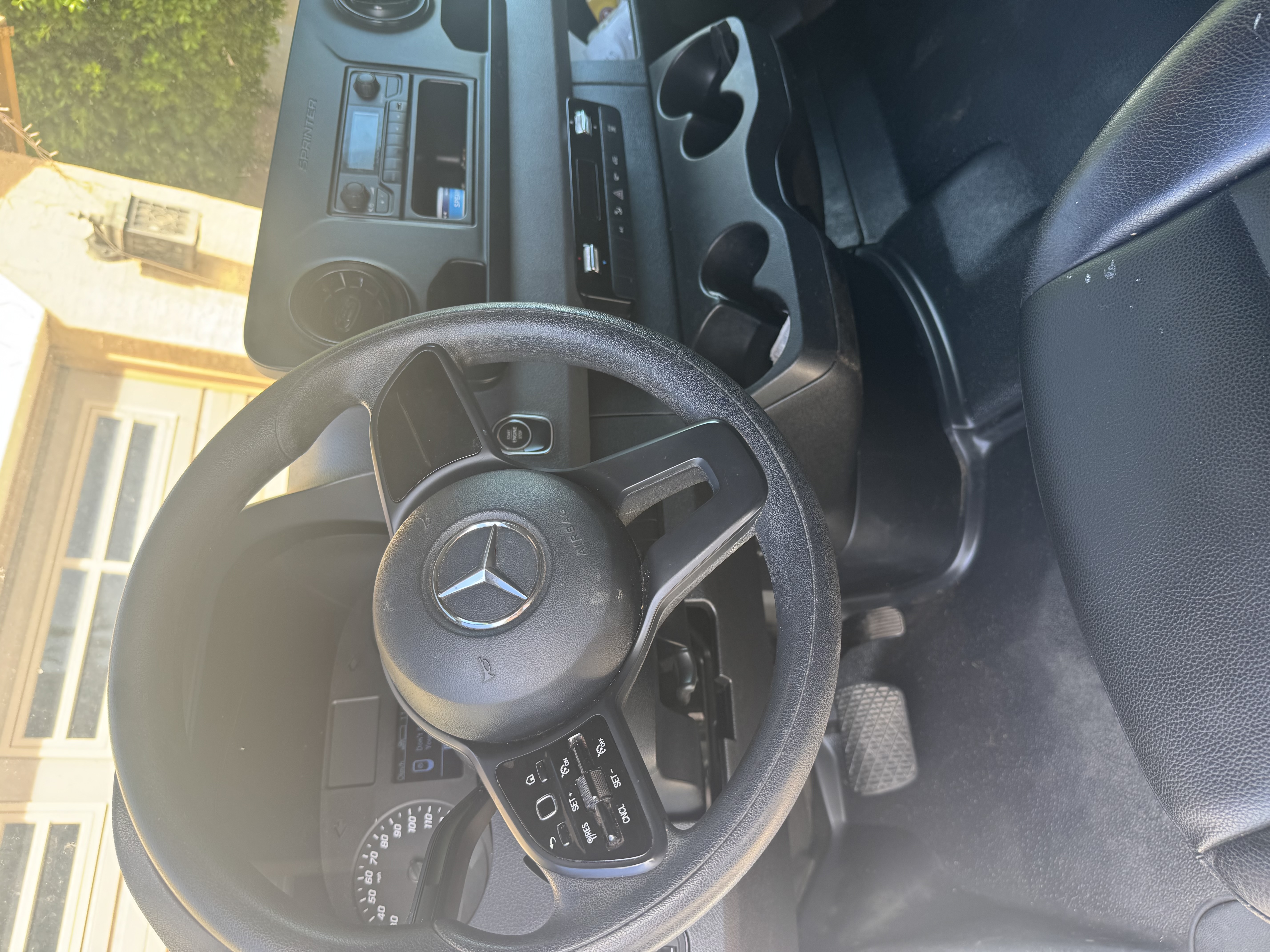 Used 2021 Mercedes-Benz Sprinter 2500 image 12