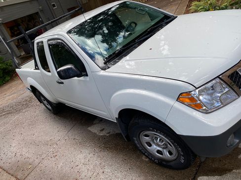Used 2016 Nissan Frontier S w/ S Preferred Package RWD image 5