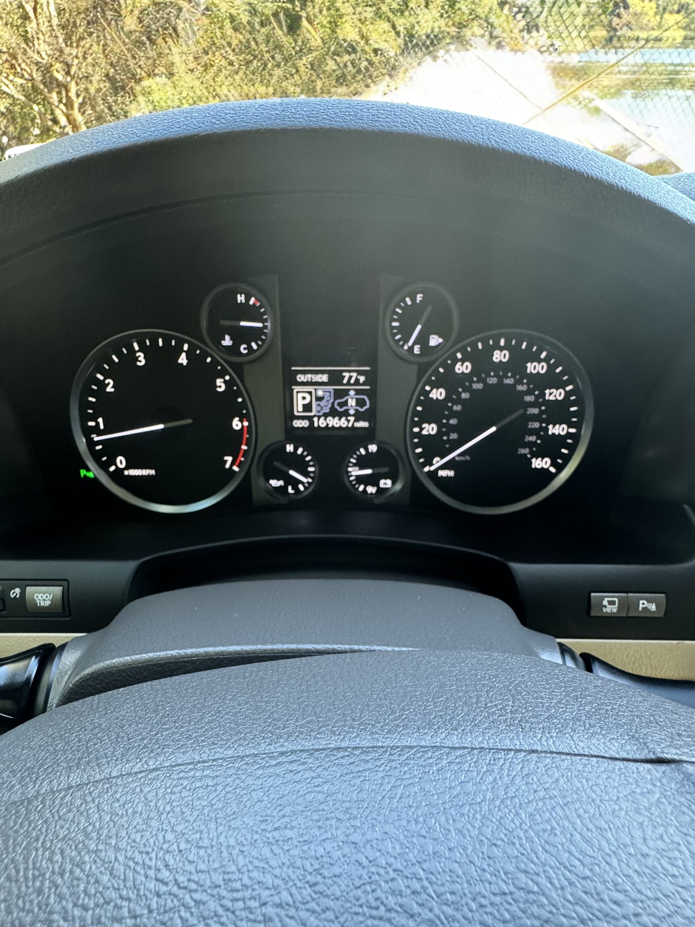 Used 2015 Lexus LX 570 4WD image 16