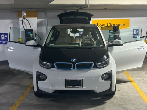 Used 2014 BMW i3 image 1