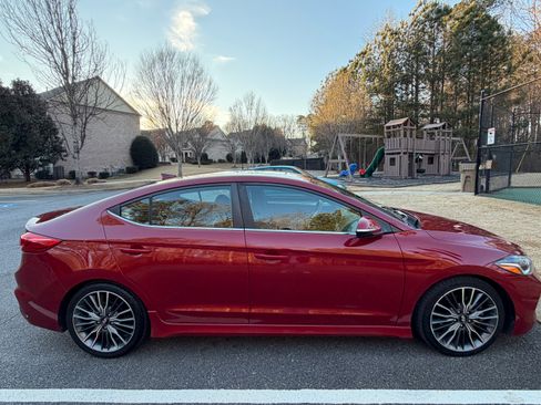 Used 2017 Hyundai Elantra Sport w/ Sport Premium Package 06 image 6