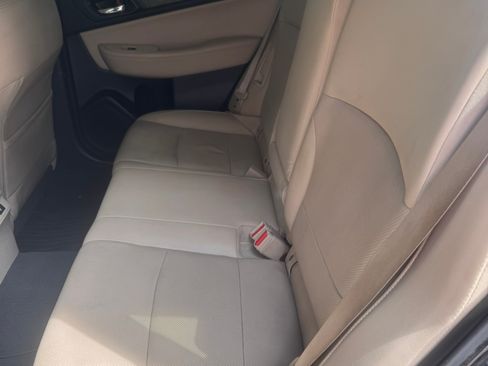 Used 2015 Subaru Outback 2.5i Limited image 25