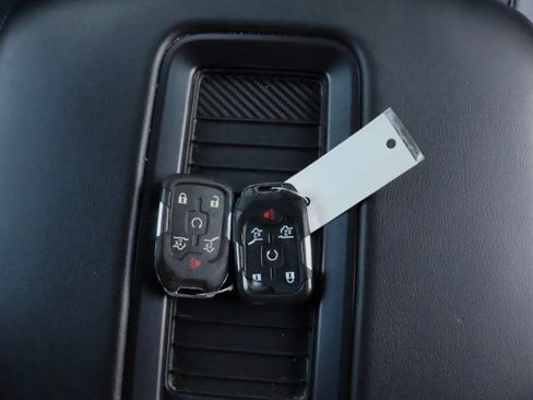 Used 2018 Chevrolet Tahoe Premier RWD image 26