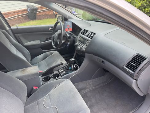 Used 2007 Honda Accord SE image 9
