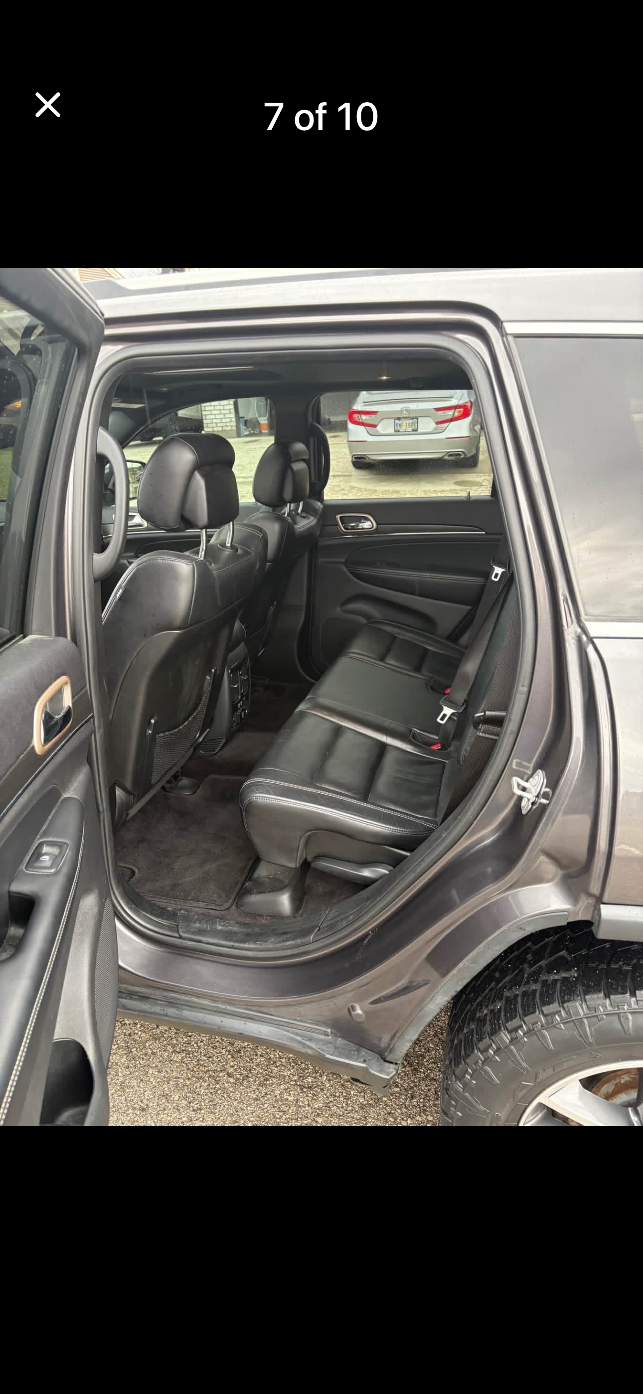 Used 2017 Jeep Grand Cherokee Limited AWD/4WD image 9