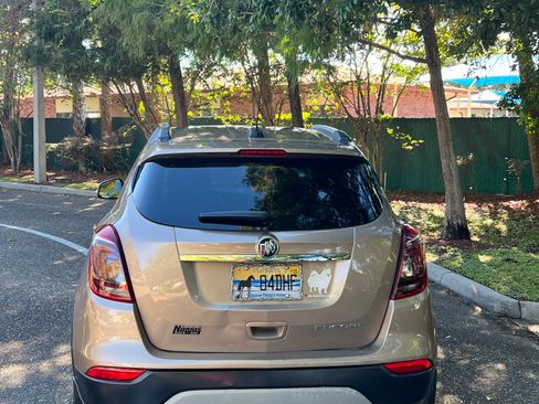 Used 2019 Buick Encore Preferred image 4