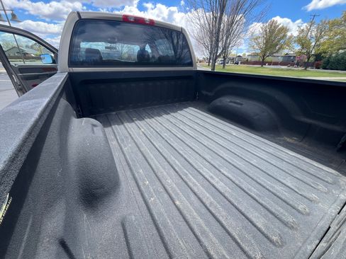 Used 2006 Dodge Ram 2500 Truck SLT AWD/4WD image 14