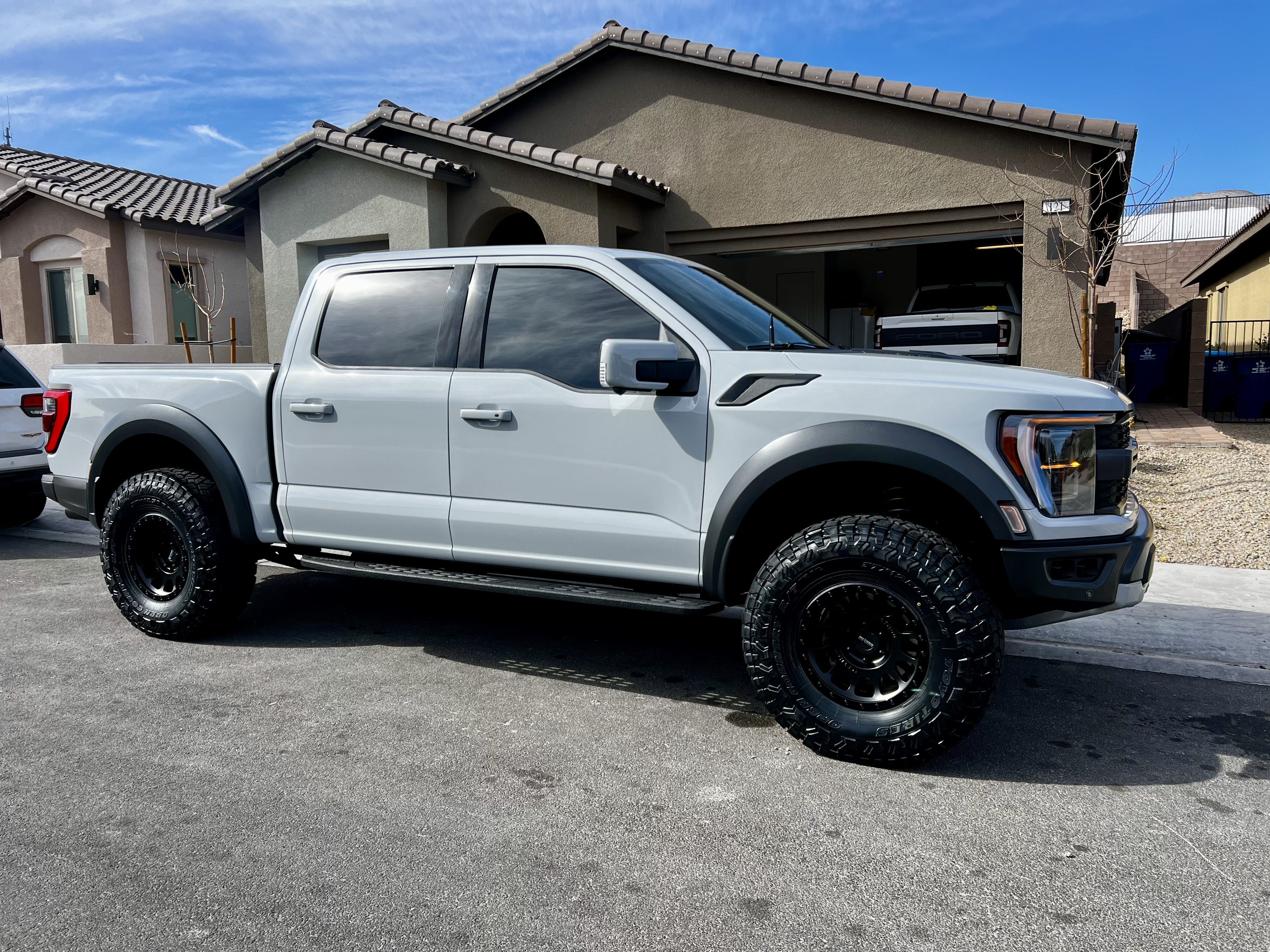 Used 2023 Ford F150 Raptor AWD/4WD image 5