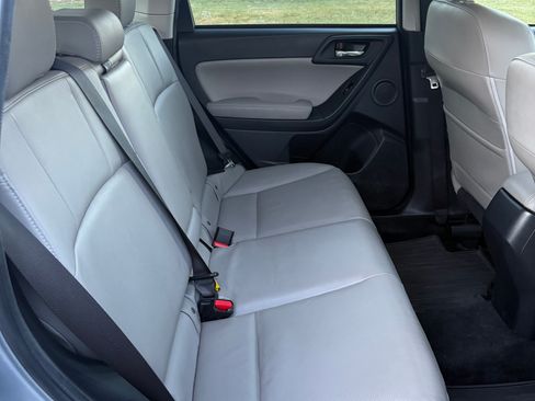 Used 2016 Subaru Forester 2.5i Touring w/ Eyesight & Navigation System image 17