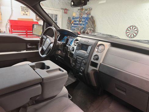 Used 2014 Ford F150 XLT w/ Equipment Group 302A Luxury image 4