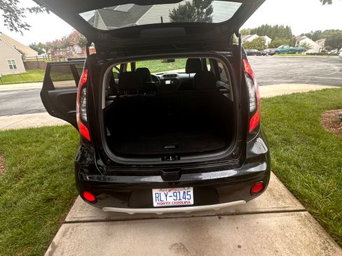 Used 2018 Kia Soul + w/ Audio Package FWD image 14