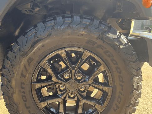 Used 2018 Jeep Wrangler Unlimited Sport S image 8