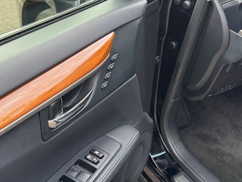 Used 2013 Lexus ES 300h image 15