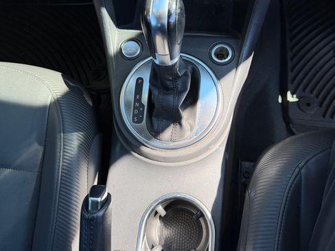Used 2014 Volkswagen Beetle 1.8T image 28
