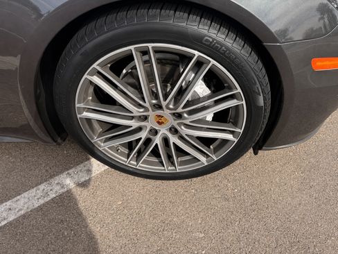 Used 2019 Porsche Panamera 4 AWD/4WD image 22