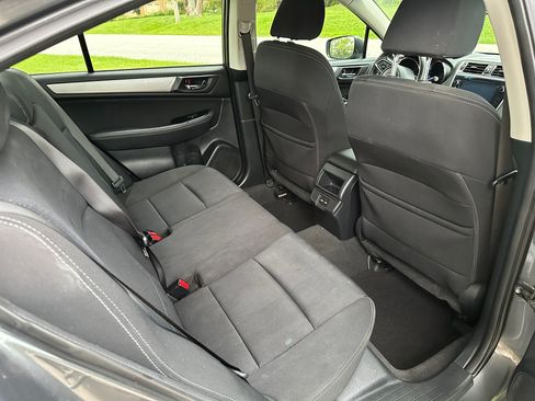 Used 2019 Subaru Legacy 2.5i Premium AWD/4WD image 11