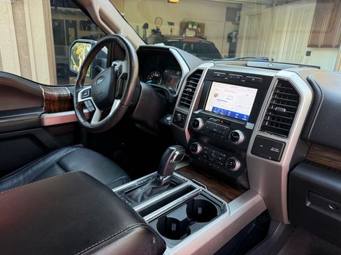 Used 2020 Ford F150 Lariat w/ Equipment Group 502A Luxury RWD image 9