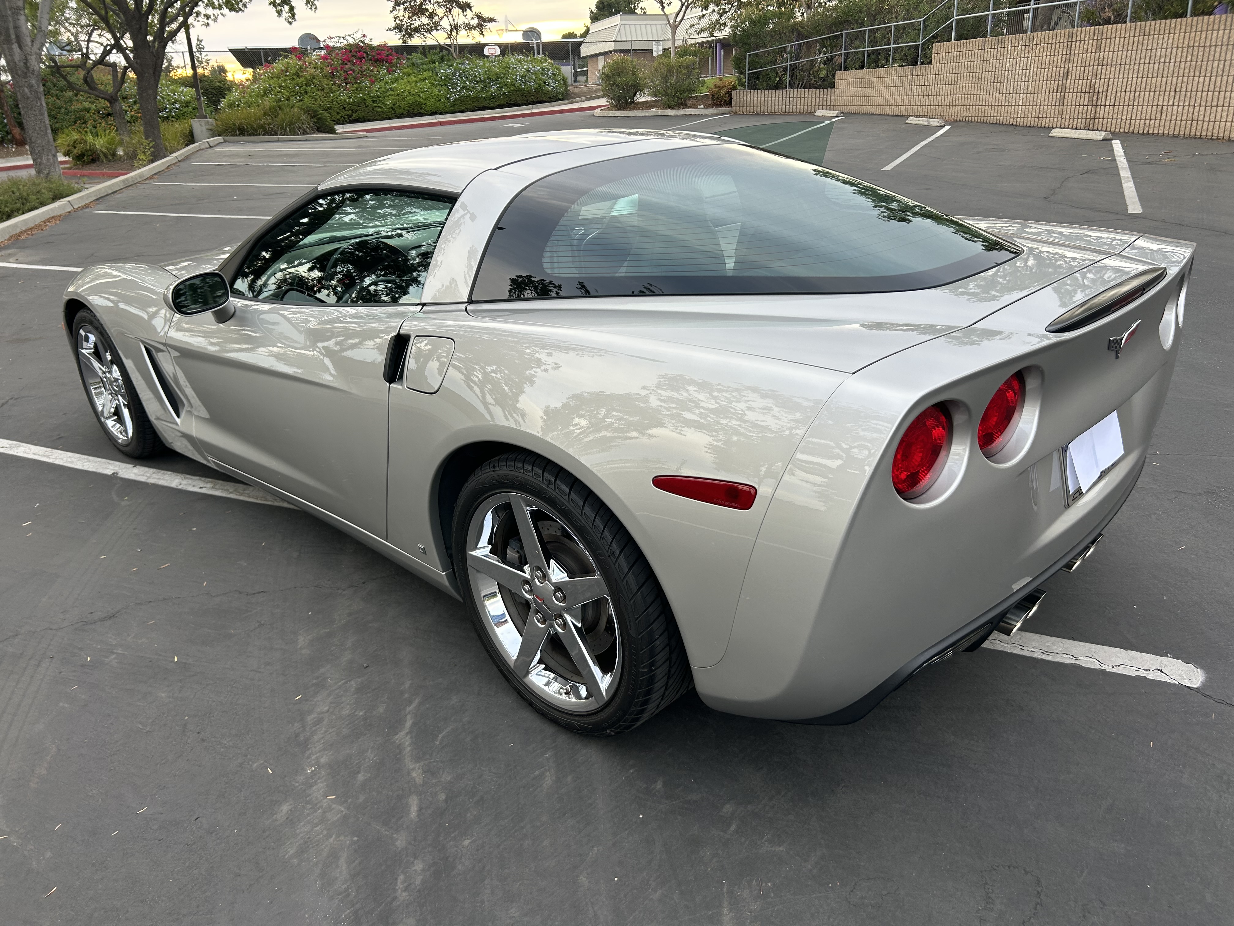 Used 2007 Chevrolet Corvette Coupe w/ Preferred Equipment Group RWD image 8