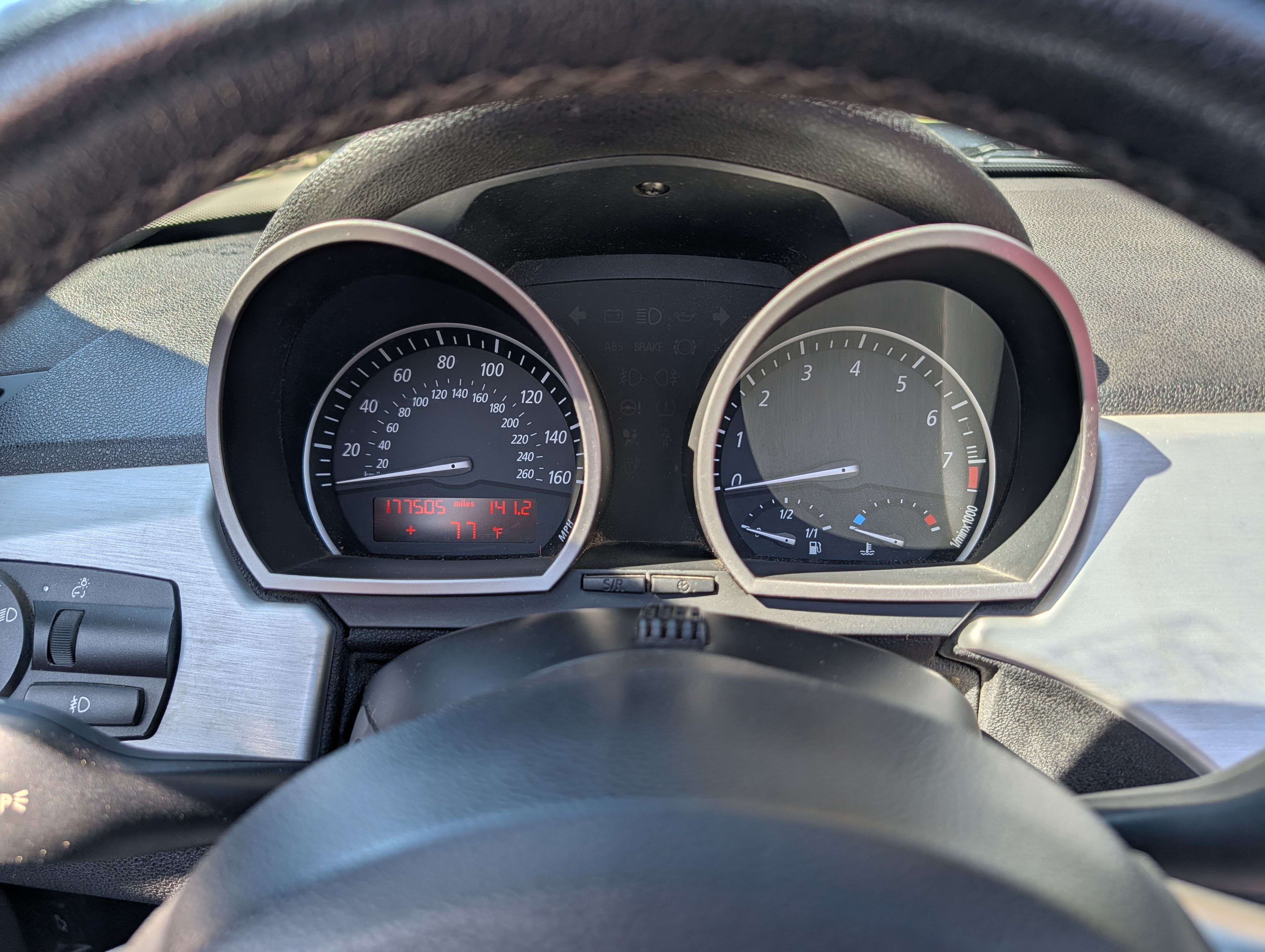 Used 2006 BMW Z4 3.0i RWD image 17