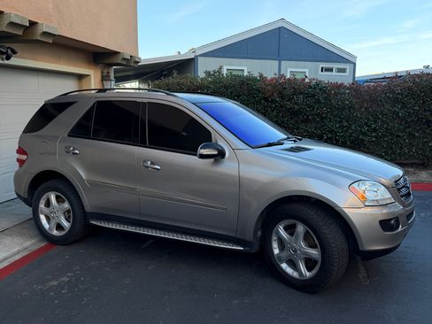 Used 2008 Mercedes-Benz ML 350 4MATIC image 2