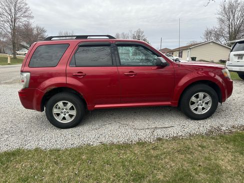 Used 2011 Mercury Mariner 2WD w/ 101A Rapid Spec Order Code image 1