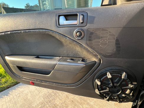 Used 2006 Ford Mustang GT Premium image 18