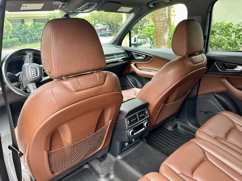 Used 2018 Audi Q7 3.0T Prestige w/ Prestige Package image 15