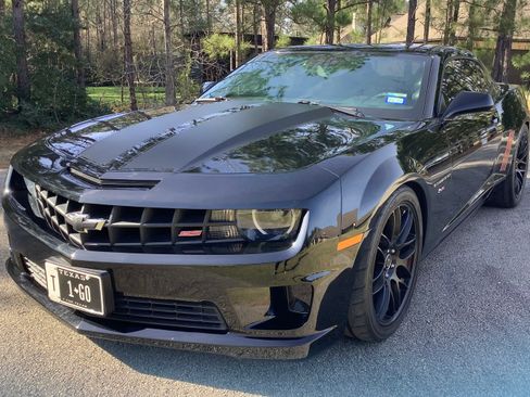 Used 2010 Chevrolet Camaro SS w/ RS Package image 1