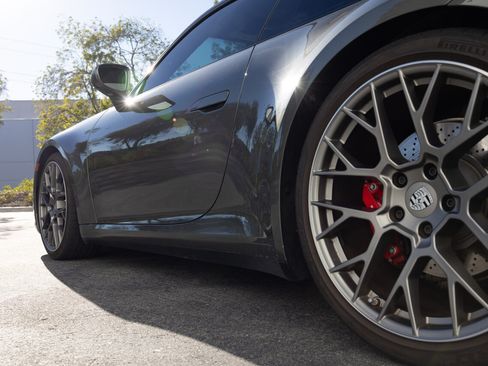 Used 2023 Porsche 911 Carrera S image 15