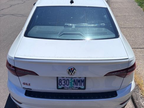 Used 2021 Volkswagen Jetta GLI FWD image 7