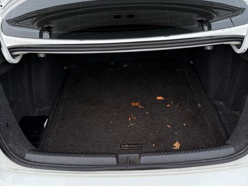 Used 2017 Volkswagen Jetta SE image 20