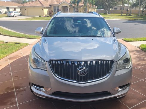 Used 2015 Buick Enclave Leather w/ Trailering Package image 4