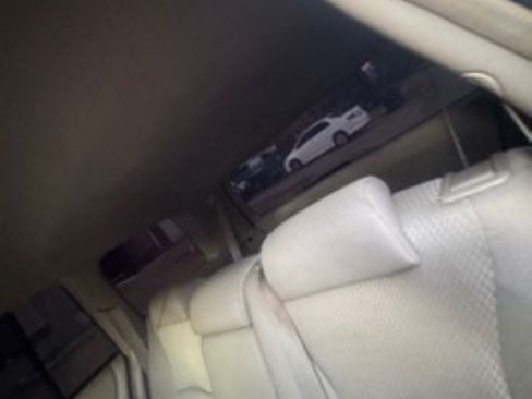 Used 2006 Toyota Highlander 2WD w/ 3rd Row image 11