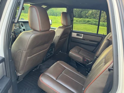 Used 2015 Ford Expedition EL King Ranch AWD/4WD image 18